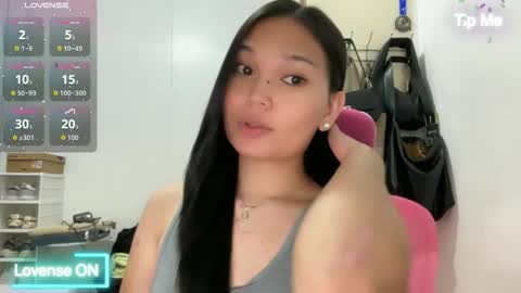 Snapshot of yrdrmgrl_jennie26 chatting on April 29, 2026, 7:20 pm yrdrmgrl_jennie26 online show from April 29, 2026, 7:20 pm