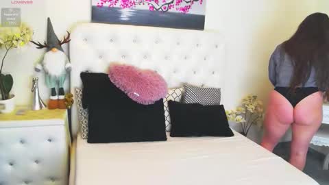 Yssabel online show from March 26, 2026, 5:24 am