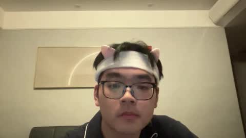 Albert Locko online show from February 4, 2026, 6:14 pm