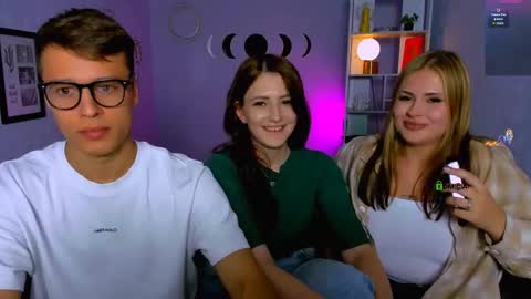 Snapshot of yudji_boy chatting on September 12, 2025, 7:14 pm yudji_boy online show from September 12, 2025, 7:14 pm