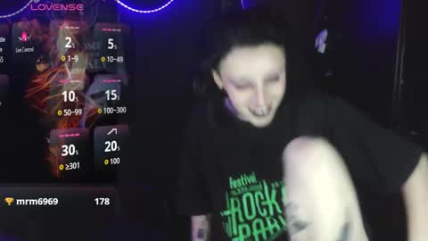 yue_eclipse online show from October 28, 2025, 8:07 am