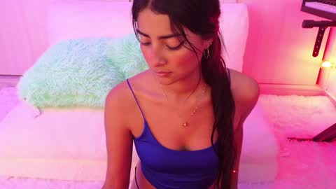 Snapshot of yues0506 chatting on December 15, 2024, 12:51 am Yurani online show from December 15, 2024, 12:51 am