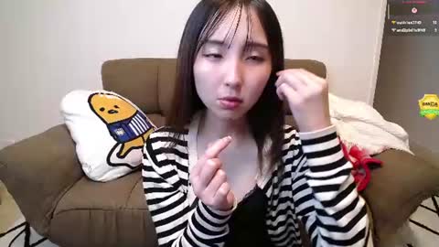yui_x online show from July 21, 2026, 12:18 pm