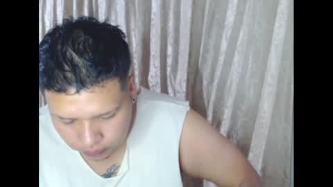 Snapshot of yulandval chatting on November 18, 2025, 4:06 am yul and val couple online show from November 18, 2025, 4:06 am