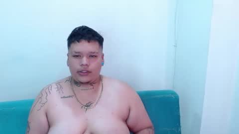 Snapshot of yulandval chatting on November 26, 2025, 5:36 pm yul and val couple online show from November 26, 2025, 5:36 pm