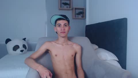 Snapshot of yulian_vasquez chatting on March 3, 2025, 12:16 pm yulian_vasquez online show from March 3, 2025, 12:16 pm