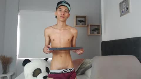 Snapshot of yulian_vasquez chatting on March 6, 2025, 3:24 pm yulian_vasquez online show from March 6, 2025, 3:24 pm