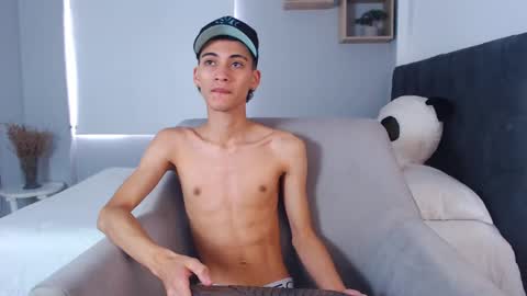 Snapshot of yulian_vasquez chatting on March 7, 2025, 3:18 pm yulian_vasquez online show from March 7, 2025, 3:18 pm