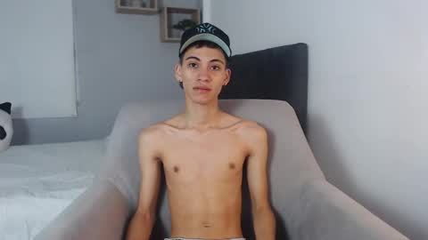 Snapshot of yulian_vasquez chatting on March 9, 2025, 12:09 pm yulian_vasquez online show from March 9, 2025, 12:09 pm