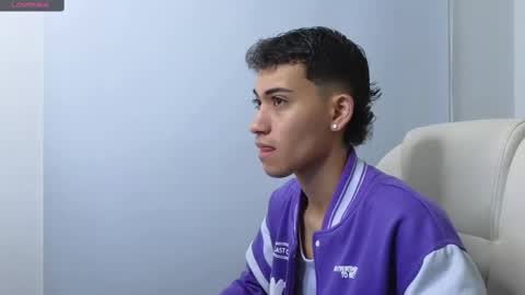 Snapshot of yulian_vasquez chatting on September 15, 2025, 12:16 pm yulian_vasquez online show from September 15, 2025, 12:16 pm