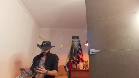 yulian 2811 online show from March 14, 2026, 4:51 am