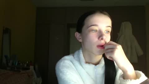 Yuliia online show from February 9, 2026, 5:55 am