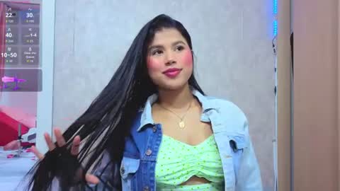 Snapshot of yulissa_girls chatting on July 10, 2026, 2:08 pm yulissa_girls online show from July 10, 2026, 2:08 pm