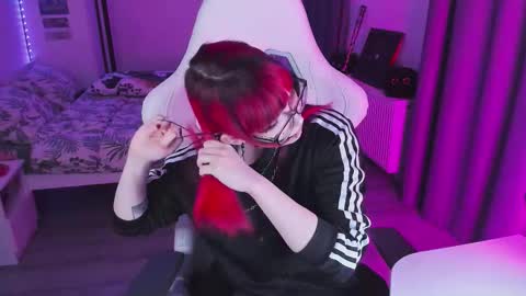 Yumi 3 online show from February 2, 2026, 7:12 pm