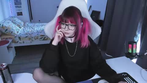 Snapshot of yumi_youkai chatting on June 17, 2026, 7:00 am Yumi 3 online show from June 17, 2026, 7:00 am