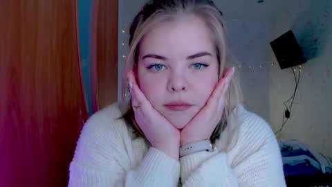 Polly online show from December 26, 2024, 10:48 am