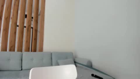 Yumi online show from October 28, 2025, 9:57 am