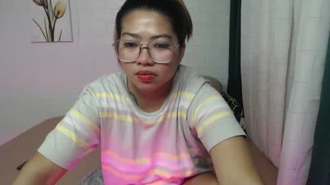 Snapshot of yummy_chesca chatting on December 27, 2024, 11:42 pm yummy chesca online show from December 27, 2024, 11:42 pm