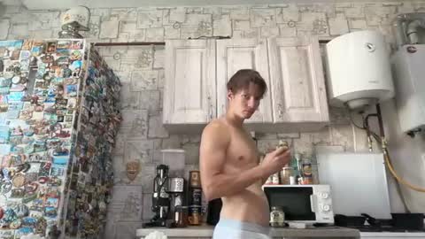Snapshot of yummyalexxx chatting on July 8, 2026, 3:05 pm Alex online show from July 8, 2026, 3:05 pm