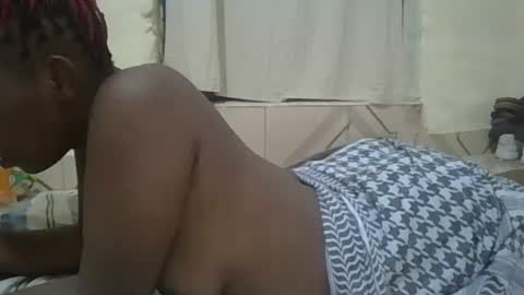 Snapshot of yummychocolate_ chatting on December 4, 2024, 11:46 pm YUMMY online show from December 4, 2024, 11:46 pm