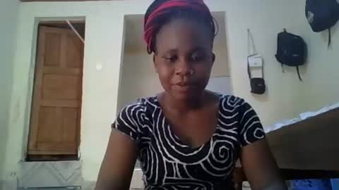Snapshot of yummychocolate_ chatting on December 11, 2024, 8:26 am YUMMY online show from December 11, 2024, 8:26 am