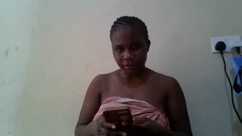 Snapshot of yummychocolate_ chatting on December 17, 2024, 11:17 am YUMMY online show from December 17, 2024, 11:17 am