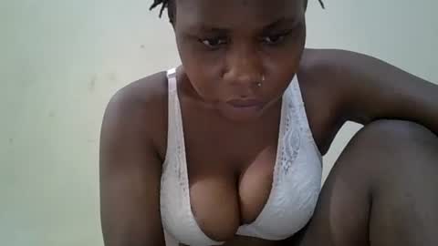 Snapshot of yummychocolate_ chatting on December 21, 2024, 4:52 am YUMMY online show from December 21, 2024, 4:52 am