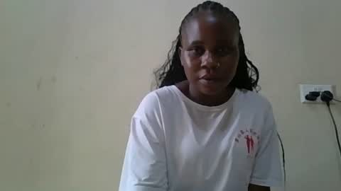 Snapshot of yummychocolate_ chatting on December 26, 2024, 11:43 am YUMMY online show from December 26, 2024, 11:43 am