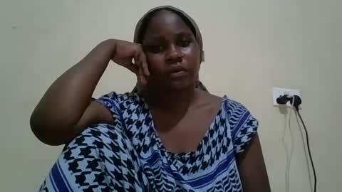 Snapshot of yummychocolate_ chatting on December 29, 2024, 1:24 am YUMMY online show from December 29, 2024, 1:24 am
