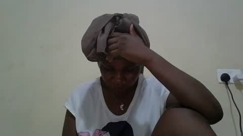 Snapshot of yummychocolate_ chatting on December 30, 2024, 1:48 am YUMMY online show from December 30, 2024, 1:48 am
