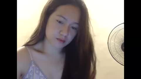 yummyclaya online show from October 13, 2025, 11:32 am