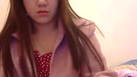 yummyclaya online show from December 5, 2025, 4:10 am