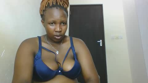 yummytitiess online show from October 27, 2025, 5:39 pm