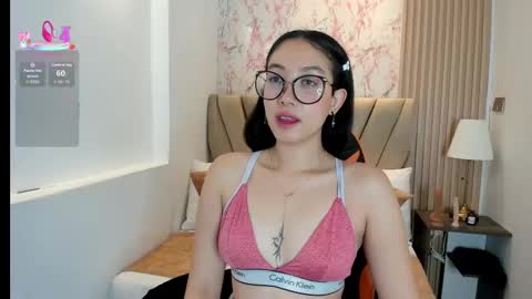Yuna  online show from October 2, 2025, 1:51 pm