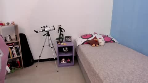 Yuna online show from January 6, 2025, 3:29 pm