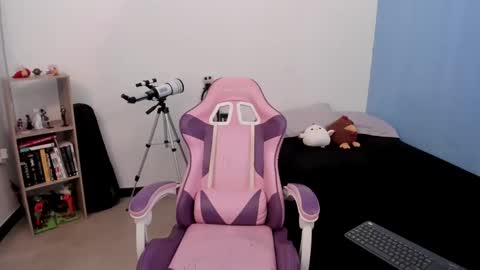 Yuna online show from January 7, 2025, 11:58 am