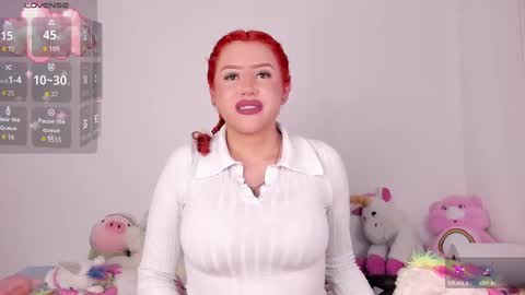 yunahott_ online show from October 17, 2025, 3:53 am