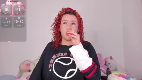 yunahott_ online show from November 21, 2025, 4:55 am