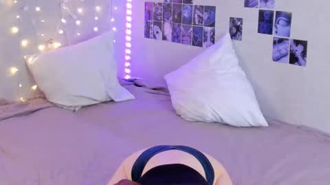 Yuna online show from January 10, 2025, 7:57 am