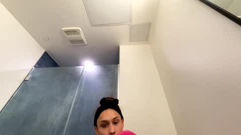 BbyTSSLut online show from October 7, 2025, 11:13 pm