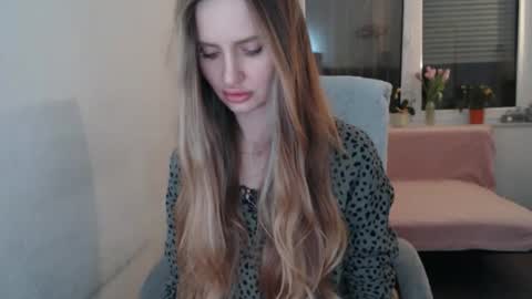 Snapshot of yungflora chatting on April 15, 2026, 8:53 pm Berry online show from April 15, 2026, 8:53 pm