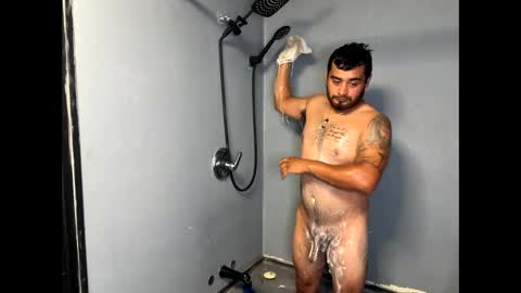YungJefe online show from May 14, 2026, 6:09 am