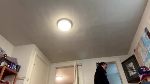 yungstudbev online show from March 18, 2026, 8:01 pm