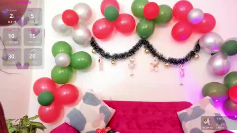 Yunna online show from December 4, 2025, 11:30 am