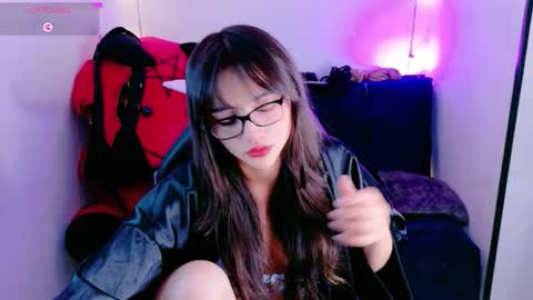 Haruno online show from November 11, 2025, 2:06 pm