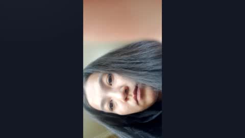 Snapshot of yuonneaquilar chatting on October 29, 2025, 6:37 am Yuna online show from October 29, 2025, 6:37 am