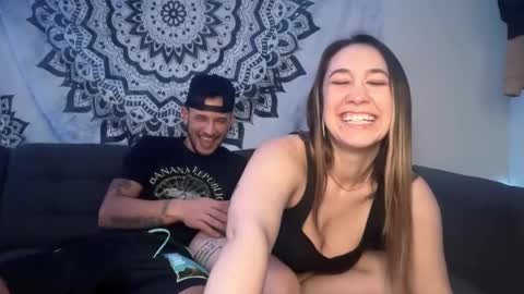 yurdreams_22 online show from January 10, 2026, 4:42 pm