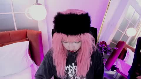 Snapshot of yuri_kay chatting on May 30, 2026, 8:28 pm Yuri Kay online show from May 30, 2026, 8:28 pm
