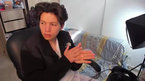 yurii_moody online show from October 23, 2025, 7:45 pm