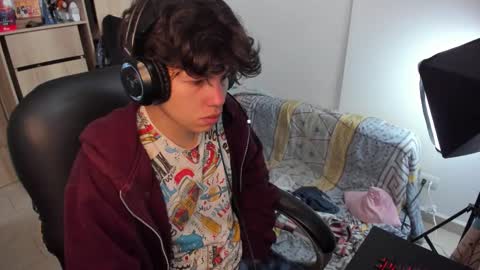 yurii_moody online show from October 27, 2025, 6:12 pm